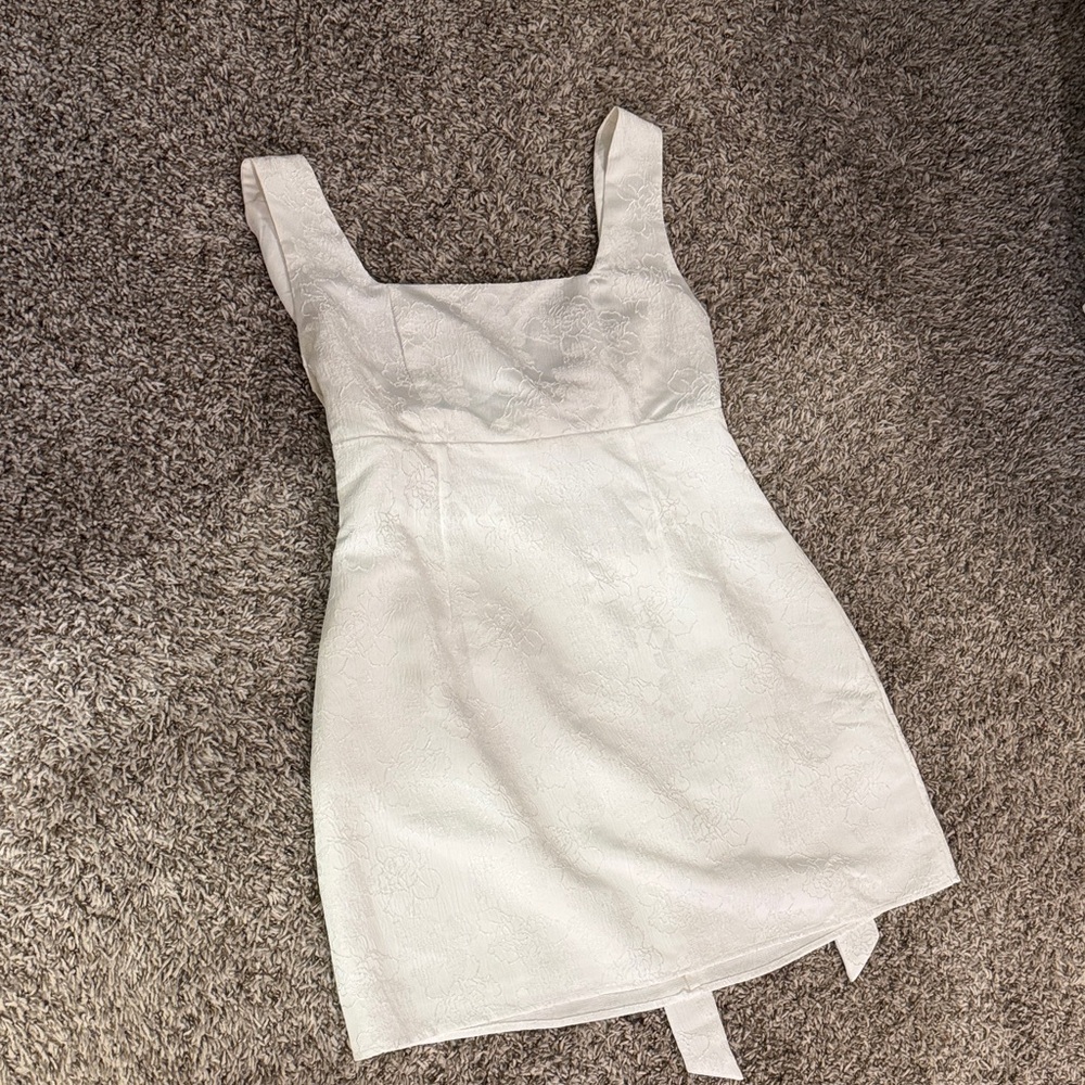 Lulu's Chic White Mini Dress